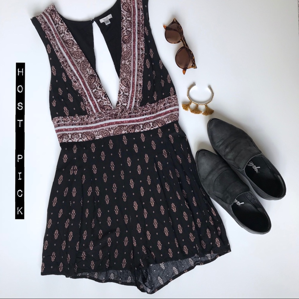 UO Ecote • Paisley print plunge romper